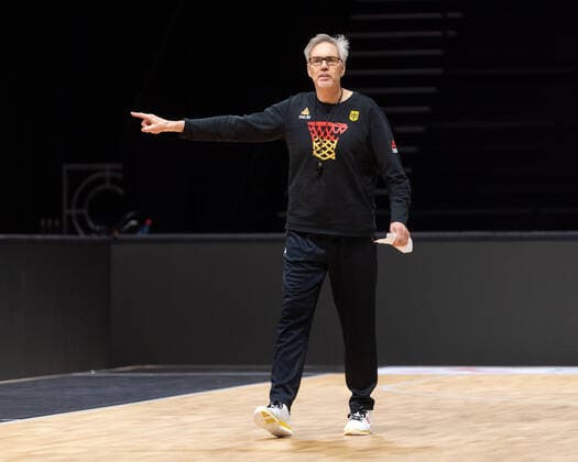 Basketball Nuremberg 25 11 2021 Season 2021 2022 FIBA World Cup Qualifiers Germany GER Estonia EST Training shootaround Gordon Herbert Germany, national coach