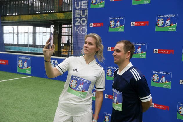 1 FC Köln Host city Cologne receives delegation from DFB and UEFA At the kick off event, Team Cologne will compete against Team Euro 2024 in a show match, from left Britta Heidemann, Philipp Lahm, 25 11 2021, pic. DUS900