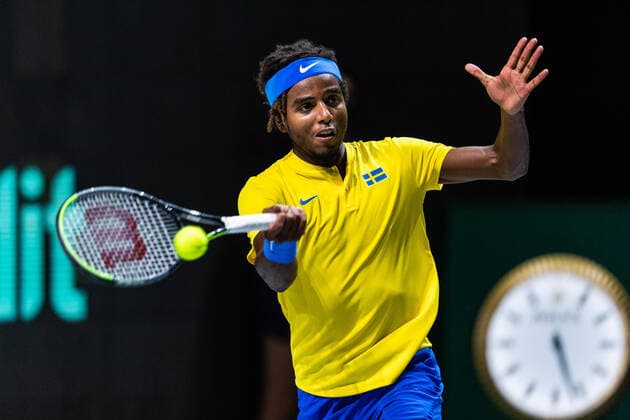 211125 Elias Ymer of Sweden during the Davis Cup Finals group stage tennis match between Canada and Sweden on November 25, 2021 in Madrid Photo Mathias Bergeld BILDBYRAN kod MB MB0271 tennis davis cup davis cup finals davis cup finals 2021 canada sweden bbeng sverige kanada,  Copyright: MATHIASxBERGELD BB211125MB018
