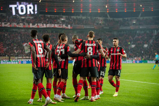 Football UEFA Europa League, Matchday 5, Bayer 04 Leverkusen Celtic Glasgow on 25 11 2021 in Leverkusen North Rhine Westphalia Goal to 1 0, goal celebrations, cheers, joy of Leverkusen s Robert Andrich Leverkusen s Jonathan Tah Leverkusen s Amine Adli UEFA REGULATIONS PROHIBIT ANY USE OF PHOTOGRAPHS AS IMAGE SEQUENCES AND OR QUASI VIDEO Copyright: xChristopherxNeundorfx