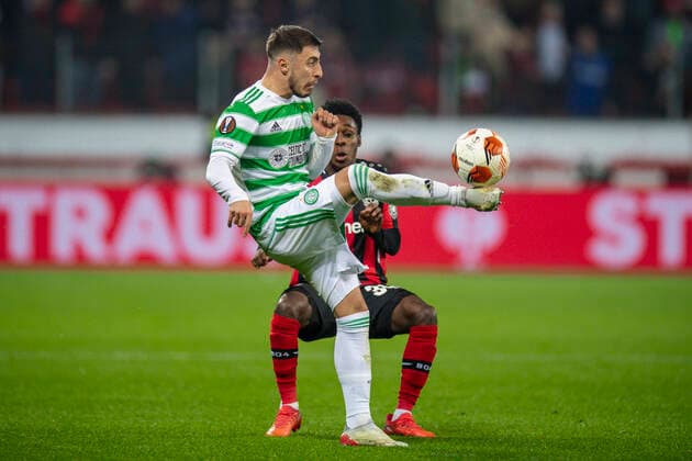Football UEFA Europa League, Matchday 5, Bayer 04 Leverkusen Celtic Glasgow on 25 11 2021 in Leverkusen North Rhine Westphalia Glasgow s Josip Juranovic in a duel with Leverkusen s Jeremie Frimpong UEFA REGULATES PROHIBIT ANY USE OF PHOTOGRAPHS AS IMAGE SEQUENCES AND OR QUASI VIDEO Copyright: xChristopherxNeundorfx