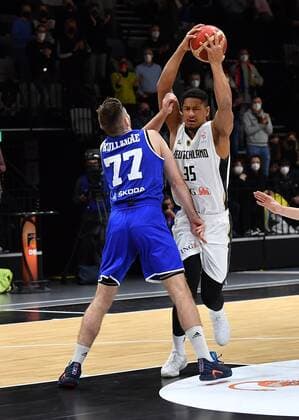 25 11 2021 Basketball International Qualifier World Cup European Qualifiers Germany Germany vs Estonia Estonia Kristian Kullamae 77, Estonia Karim Jallow 35, Germany