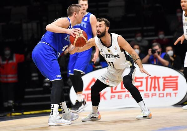 25 11 2021 Basketball International Qualifiers World Cup European Qualifiers Germany Germany vs Estonia Estonia Rain Veidemann 4, Estonia Bastian Doreth 13, Germany