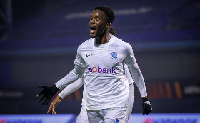 Genk s Ike Ugbo celebrates after scoring during a soccer game between Croatian Dynamo Zagreb and Belgian KRC Genk, Thursday 25 November 2021 in Zagreb, Croatia, on the fifth day (out of six) in Group H of the UEFA Europa League group stage. VIRGINIExLEFOUR  x3143369x