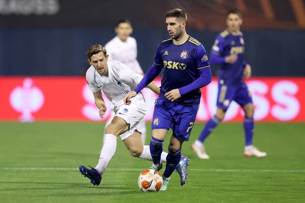 Dinamo Zagreb v KRC Genk: Group H - UEFA Europa League Luka Ivanusec of Dinamo Zagreb controls the ball during the UEFA Europa League group H match between Dinamo Zagreb and KRC Genk at Maksimir Stadium on November 25, 2021 in Zagreb, Croatia. MarkoxPrpic PIXSELL