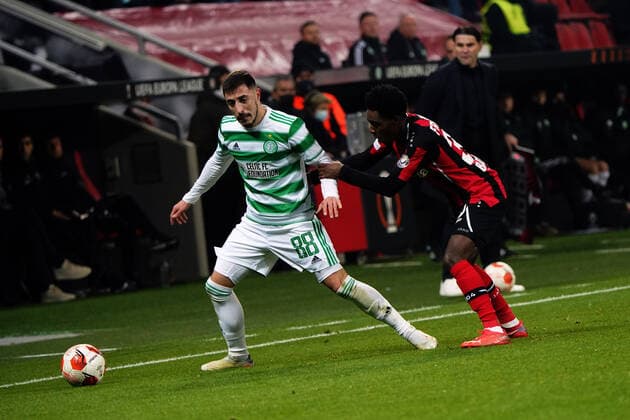 25 11 2021, Football , Season 21 22, Europa League ,Group Stage , Group G, Bayer 04 Leverkusen FC Celtic Glasgow Bayarena Leverkusen , Josip Juanovic, ,FC Celtic Glasgow , Jeremie Frimpong, Bayer 04 Leverkusen Foto Chai von der Laage UEFA regulations prohibit any use of photographs as image sequences and or quasi video EDITORIAL USE ONLY