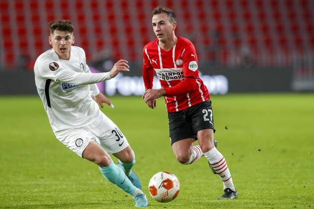 EINDHOVEN - 25-11-2021, Philips stadion. Europa League, season 2021-2022. during the match PSV - Sturm Graz. PSV player Mario Gotze PSV - Sturm Graz  x14465382x Copyright: