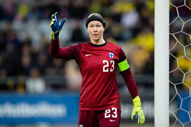 211125 Goalkeeper Tinja Riikka Korpela of Finland during the FIFA Women s World Cup Qualifier football match between Sweden and Finland on November 25, 2021 in Göteborg Photo Michael Erichsen BILDBYRAN COP 89 CS0237 bbeng dam fifa women s world cup qualifier finland football fotball fotboll fotboll qualifier soccer sweden sweden vm kval,  Copyright: MICHAELxERICHSEN BB211125MI139