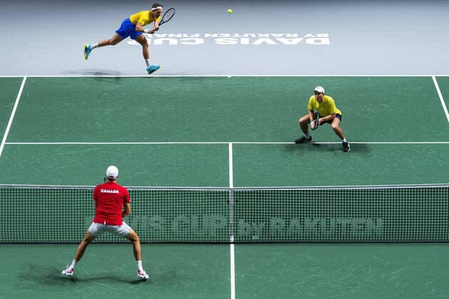 211125 Robert Lindstedt and AndrÃ Göransson of Sweden during the Davis Cup Finals group stage tennis match between Canada and Sweden on November 25, 2021 in Madrid Photo Mathias Bergeld BILDBYRAN kod MB MB0271 tennis davis cup davis cup finals davis cup finals 2021 canada sweden bbeng sverige kanada,  Copyright: MATHIASxBERGELD BB211125MB119