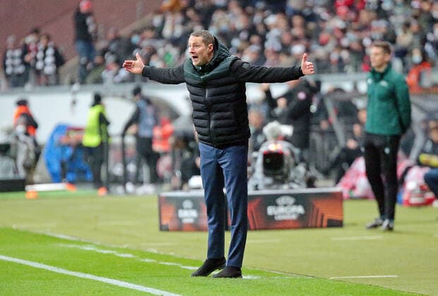 25 11 2021, xovx, football UEFA Europa League, Eintracht Frankfurt Royal Antwerp coach Brian Priske Royal Antwerp , exempt DFL DFB REGULATES PROHIBIT ANY USE OF PHOTOGRAPHS as IMAGE SEQUENCES and or QUASI VIDEO emspor Frankfurt