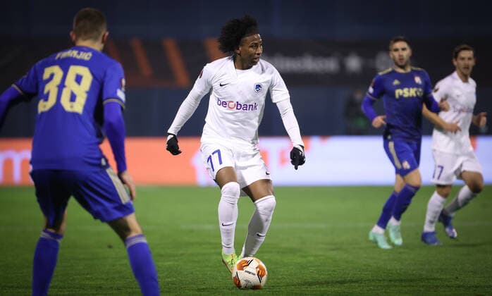 Genk s Angelo Preciado fights for the ball during a soccer game between Croatian Dynamo Zagreb and Belgian KRC Genk, Thursday 25 November 2021 in Zagreb, Croatia, on the fifth day (out of six) in Group H of the UEFA Europa League group stage. VIRGINIExLEFOUR  x3143707x