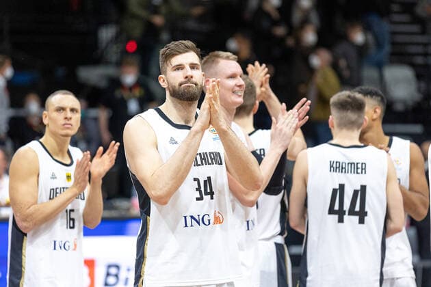 Leon Kratzer Germany, 34 disappointed after defeat Germany vs Estonia, Basketball, World Cup Qualification 2023, Group D, 25 11 2021 Photo EIBNER Guener Santemiz Germany vs Estonia, Basketball, World Cup Qualification 2023, Group D, 25 11 2021 Nuremberg Copyright: xEIBNER GuenerxSantemizx EP_GSZ