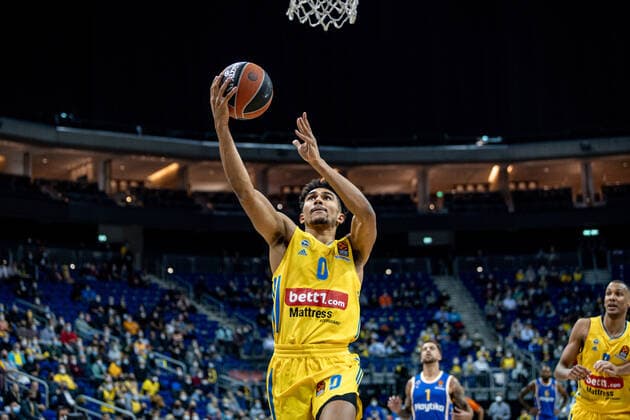 Basketball Berlin 25 11 2021 Season 2021 2022 EuroLeague 12 Matchday Alba Berlin vs Maccabi Tel Aviv Maodo Lo Alba, No 0