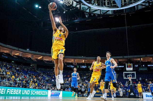 Basketball Berlin 25 11 2021 Season 2021 2022 EuroLeague 12 Matchday Alba Berlin vs Maccabi Tel Aviv Maodo Lo Alba, No 0