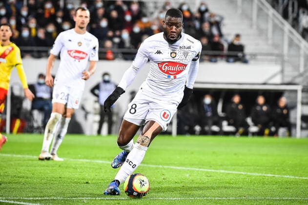 Ismael TRAORE of Angers FOOTBALL : RC Lens vs Angers SCO - Ligue 1 Uber Eats - 26 11 2021 MatthieuMirville Panoramic 