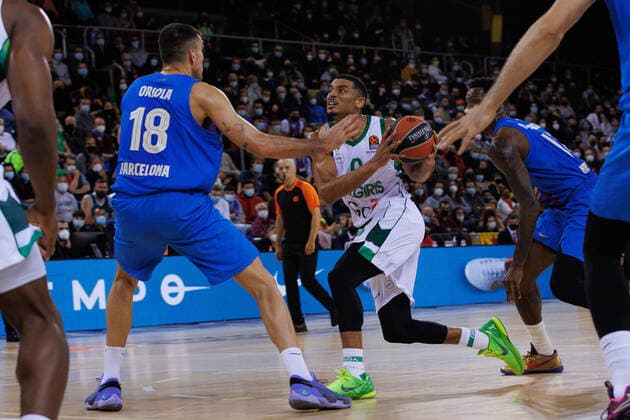 November 26, 2021, Barcelona, Spain: Tai Webster of Zalgiris Kaunas in action during the Turkish Airlines Euroleague match between FC Barcelona, Barca and Zalguiris Kaunas at Palau Blaugrana in Barcelona. Barcelona Spain - ZUMAd159 0142982701st Copyright: xDavidxRamirezx