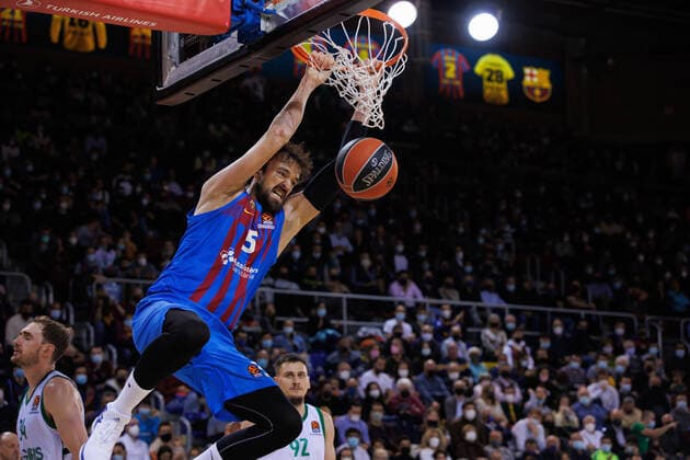 November 26, 2021, Barcelona, Spain: Sertac Sanli of FC Barcelona, Barca in action during the Turkish Airlines Euroleague match between FC Barcelona and Zalguiris Kaunas at Palau Blaugrana in Barcelona. Barcelona Spain - ZUMAd159 0142983103st Copyright: xDavidxRamirezx