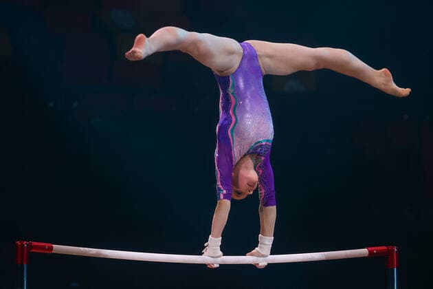 Sport Themen der Woche KW47 MOSCOW, RUSSIA - NOVEMBER 27, 2021: Artistic gymnast Vladislava Urazova performs in Svetlana Khorkina s gymnastics show titled The Ascent , at Irina Viner-Usmanova Gymnastics Palace. Held as part of the 2021 Moscow Gymnaestrada Festival, the show features artistic, rhythmic, aerial and acrobatic gymnastics stars and cultural and ballet personalities. Stanislav Krasilnikov TASS  0143066607st