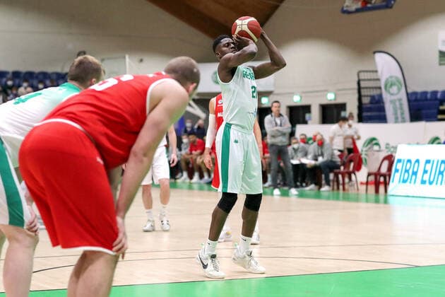 2023 FIBA Men s EuroBasket Qualifier, National Basketball Arena, Tallaght, Dublin 28 11 2021 Ireland vs Austria Ireland s Taiwo Badmus takes a free throw Taiwo Badmus takes a free throw 28 11 2021  Copyright: x INPHO BryanxKeanex INP10188