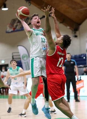2023 FIBA Men s EuroBasket Qualifier, National Basketball Arena, Tallaght, Dublin 28 11 2021 Ireland vs Austria Ireland s Jordan Blount and Guylain Mbemba of Austria Jordan Blount and Guylain Mbemba 28 11 2021  Copyright: x INPHO BryanxKeanex INP10232