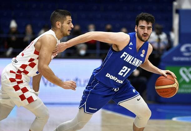 Edon Maxhuni of Finland and Roko Rogic of Croatia during World Championships qualification match Finland vs. Croatia in Espoo, Finland, November 28, 2021. Espoo Finland LKLAPA20211128192115N784  Copyright: xAnttixAimo-Koivistox