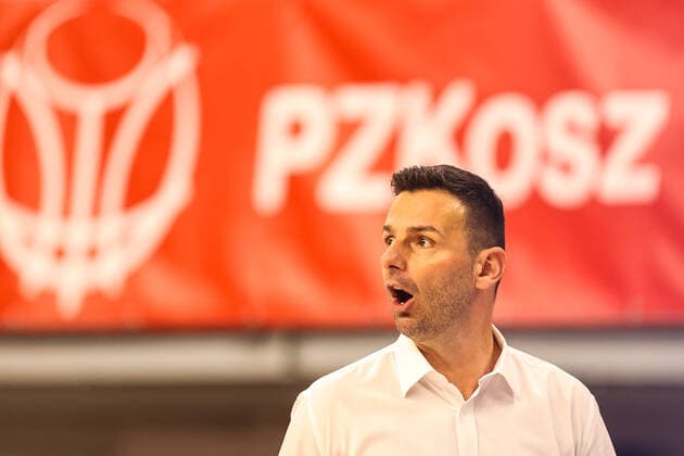 Basketball, WM Quali, Polen - Deutschland 28.11.2021 LUBLIN, HALA GLOBUS?KOSZYKOWKA (BASKETBALL) , KWALIFIKACJE MISTRZOSTW SWIATA FIBA ( FIBA WORLD CUP QUALIFICATION ) MECZ POLSKA - NIEMCY ( GAME POLAND - GERMANY )?NZ IGOR MILICIC - TRENER HEAD COACH POLSKA POLAND?FOTO LUKASZ GROCHALA CYFRASPORT NEWSPIX.PL --- Newspix.pl  20211128CSLG0010
