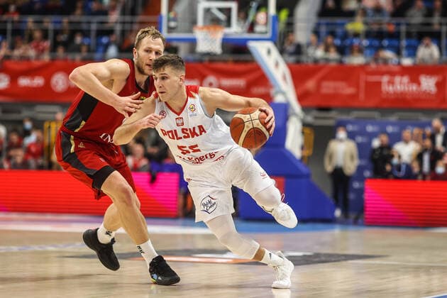 Basketball, WM Quali, Polen - Deutschland 28.11.2021 LUBLIN, HALA GLOBUS?KOSZYKOWKA (BASKETBALL) , KWALIFIKACJE MISTRZOSTW SWIATA FIBA ( FIBA WORLD CUP QUALIFICATION ) MECZ POLSKA - NIEMCY ( GAME POLAND - GERMANY )?NZ JAKUB SCHENK?FOTO LUKASZ GROCHALA CYFRASPORT NEWSPIX.PL --- Newspix.pl  20211128CSLG0029