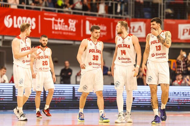 Basketball, WM Quali, Polen - Deutschland 28.11.2021 LUBLIN, HALA GLOBUS?KOSZYKOWKA (BASKETBALL) , KWALIFIKACJE MISTRZOSTW SWIATA FIBA ( FIBA WORLD CUP QUALIFICATION ) MECZ POLSKA - NIEMCY ( GAME POLAND - GERMANY )?NZ JAROSLAW ZYSKOWSKI, ANDRZEJ MAZURCZAK, ALEKSANDER DZIEWA, DOMINIK OLEJNICZAK POLSKA ILUSTRACJA?FOTO LUKASZ GROCHALA CYFRASPORT NEWSPIX.PL --- Newspix.pl  20211128CSLG0040