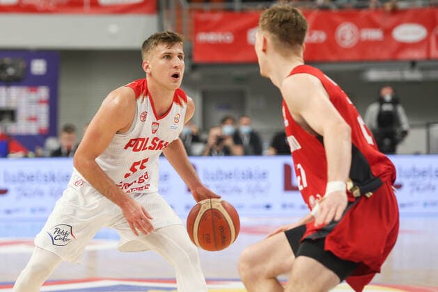 Basketball, WM Quali, Polen - Deutschland 2021.11.28 Lublin Koszykowka Kwalifikacje do Mistrzostw Swiata 2023 Polska - Niemcy N z Jakub Schenk Foto Wojciech Szubartowski Press Focus 2021.11.28 Lublin FIBA Basketball World Cup 2023 European Qualifiers Poland - Germany Jakub Schenk Credit: Wojciech Szubartowski Press Focus NEWSPIX.PL --- Newspix.pl  20211128PF_WS009