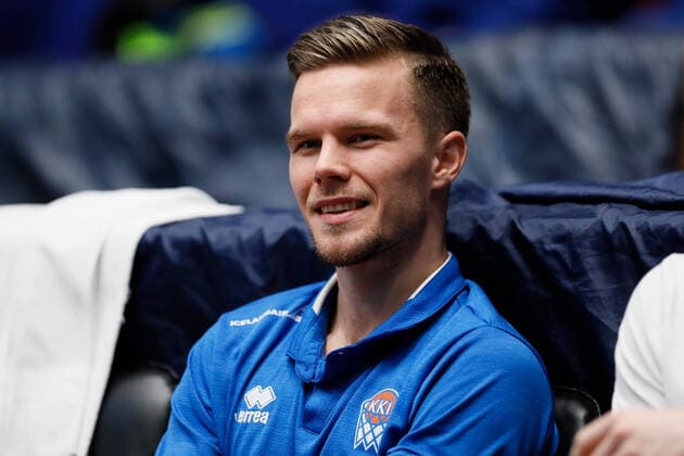 Basketball, WM Quali, Island - Russland Russia V Iceland - FIBA Basketball World Cup 2023 Qualifiers Martin Hermannsson of Iceland smiles during the warm-up ahead of the FIBA Basketball World Cup 2023 Qualifying Tournament match between Russia and Iceland on November 29, 2021 at Yubileyny Sports Palace in Saint Petersburg, Russia. Saint Petersburg Russia  Copyright: xMikexKireevx originalFilename:kireev-notitle211129_np9mw.jpg