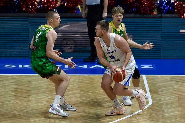 Basketball, WM Quali, Tschechien - Litauen L-R Martynas Echodas of Lithuania, Martin Peterka of Czech and Mindaugas Kuzminskas of Lithuania in action during the Czech Republic vs Lithuania match, qualifier for 2023 Basketball World Cup, in Opava, Czech Republic, on Monday, November 29, 2021. (CTKxPhoto JaroslavxOzana) CTKPhotoP2021112907563  JAO 02