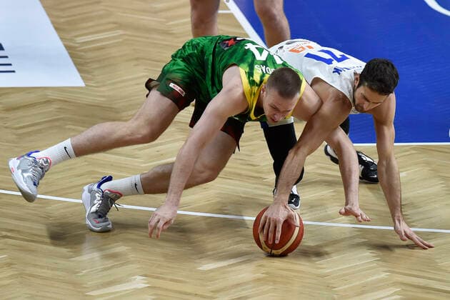 L-R Martynas Echodas of Lithuania and Tomas Kyzlink of Czech in action during the Czech Republic vs Lithuania match, qualifier for 2023 Basketball World Cup, in Opava, Czech Republic, on Monday, November 29, 2021. (CTKxPhoto JaroslavxOzana) CTKPhotoP2021112908257  JAO 09