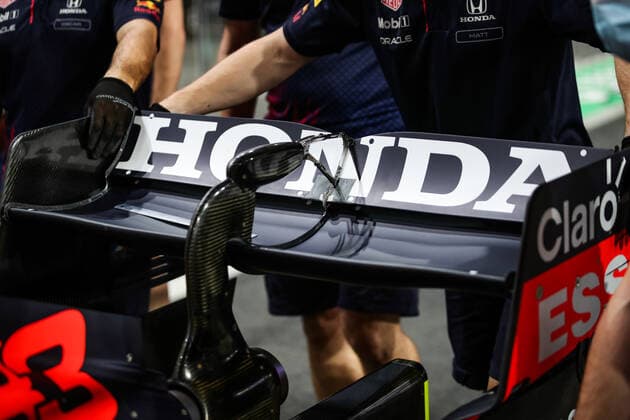 Red Bull Racing Honda RB16B, mechanical detail of rear wing during the Formula 1 stc Saudi Arabian Grand Prix 2021, 21th round of the 2021 FIA Formula One World Championship, WM, Weltmeisterschaft from December 3 to 5, 2021 on the Jeddah Corniche Circuit, in Jeddah, Saudi Arabia - F1 - SAUDI ARABIAN GRAND PRIX 2021 DPPI Panoramic  20211202_GOODEN_FGO06709