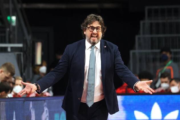 Bayerns Head Coach Andrea TRINCHIERI Basketball, FC Bayern Villeurbanne, on 2 12 2021, Basketball Euroleague, FC Bayern Basketball LDLC ASVEL Villeurbanne, 2021 2022 season in Munich, A U D I D O M E, Germany Source Copyright Credit Oryk HAIST x1DX36382.JPGx