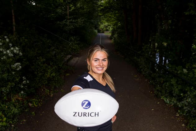 Rugby, Fotoshooting mit Player of the Year Award Gewinner Robbie Henshaw und Dorothy Wall *UNDER STRICT EMBARGO UNTIL FRIDAY DECEMBER 3RD AT 15:00PM* EDITORIAL USE ONLY 2021 Zurich Men™s & Women s Players™ Player of the Year Award Winners Announced 3 12 2021 Pictured is Dorothy Wall who today was announced as 2021 Zurich Women™s Players™ Player of the Year and was also named the Whoop Women™s Young Player of the Year which was being awarded for the first time. Wall wins both awards after being chosen as the standout performer in both categories by her fellow players. Wall was one of Ireland™s most impressive players as they finished third in last season™s Women™s Six Nations. Dorothy Wall 3 12 2021  Copyright: x INPHO TommyxDicksonx B48I9953
