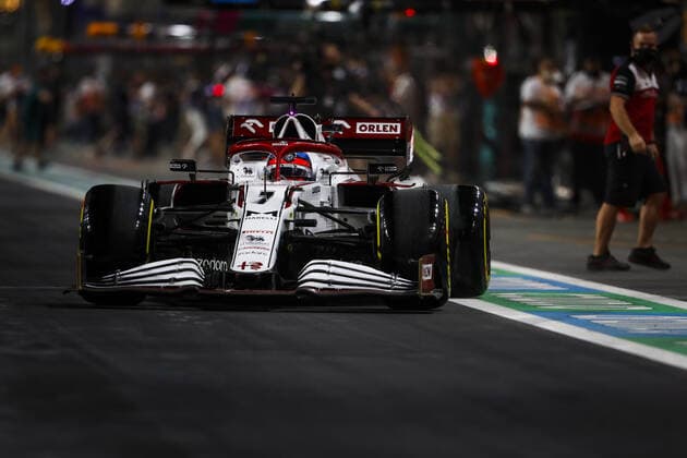 07 RAIKKONEN Kimi (fin), Alfa Romeo Racing ORLEN C41, action during the Formula 1 stc Saudi Arabian Grand Prix 2021, 21th round of the 2021 FIA Formula One World Championship, WM, Weltmeisterschaft from December 3 to 5, 2021 on the Jeddah Corniche Circuit, in Jeddah, Saudi Arabia - F1 - SAUDI ARABIAN GRAND PRIX 2021 DPPI Panoramic  00121043__V2_4469.JPG