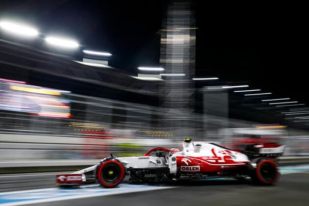 99 GIOVINAZZI Antonio (ita), Alfa Romeo Racing ORLEN C41, action during the Formula 1 stc Saudi Arabian Grand Prix 2021, 21th round of the 2021 FIA Formula One World Championship, WM, Weltmeisterschaft from December 3 to 5, 2021 on the Jeddah Corniche Circuit, in Jeddah, Saudi Arabia - F1 - SAUDI ARABIAN GRAND PRIX 2021 DPPI Panoramic  00121043__V2_4726.JPG