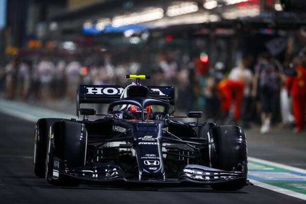 10 GASLY Pierre (fra), Scuderia AlphaTauri Honda AT02, action during the Formula 1 stc Saudi Arabian Grand Prix 2021, 21th round of the 2021 FIA Formula One World Championship, WM, Weltmeisterschaft from December 3 to 5, 2021 on the Jeddah Corniche Circuit, in Jeddah, Saudi Arabia - F1 - SAUDI ARABIAN GRAND PRIX 2021 DPPI Panoramic  00121043__V2_4610.JPG