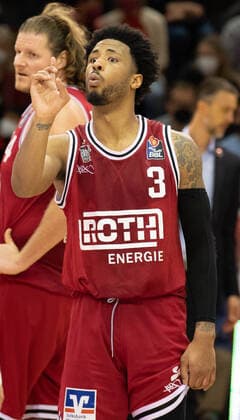 03 12 2021, xsltx, Basketball BBL Bundesliga, Giessen 46ers ratiopharm ulm emspor, v l Brayon Blake Small Forward Jobstairs Giessen 46ers DFL DFB REGULATIONS PROHIBIT ANY USE OF PHOTOGRAPHS as IMAGE SEQUENCES and or QUASI VIDEO Giessen