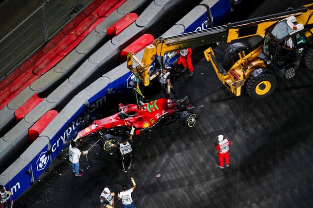 16 Charles Leclerc MON, Scuderia Ferrari Mission Winnow after crash, F1 Grand Prix of Saudi Arabia at Jeddah Corniche Circuit on December 3, 2021 in Jeddah, Saudi Arabia Photo by HOCH ZWEI Jeddah Saudi Arabia