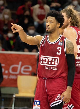 03 12 2021, xsltx, Basketball BBL Bundesliga, Giessen 46ers ratiopharm ulm emspor, v l Brayon Blake Small Forward Jobstairs Giessen 46ers DFL DFB REGULATIONS PROHIBIT ANY USE OF PHOTOGRAPHS as IMAGE SEQUENCES and or QUASI VIDEO Giessen