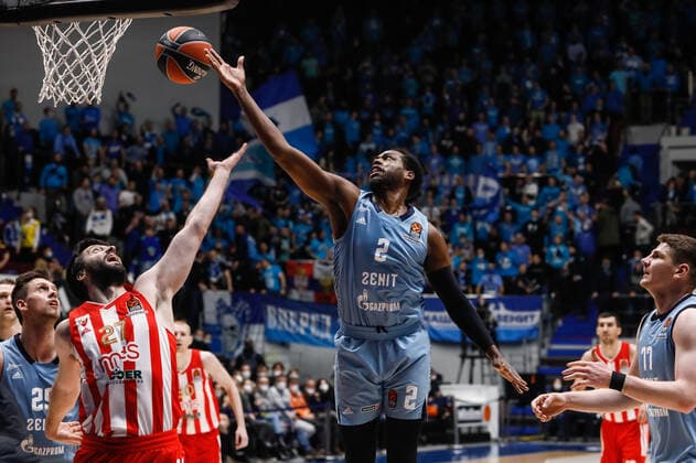 Zenit St Petersburg V Crvena Zvezda Mts Belgrade - Turkish Airlines EuroLeague Jordan Loyd (C) of Zenit in action during the EuroLeague Basketball match between Zenit St. Petersburg and Crvena Zvezda mts Belgrade on December 3, 2021 at Sibur Arena in Saint Petersburg, Russia. Saint Petersburg Russia  Copyright: xMikexKireevx originalFilename:kireev-notitle211203_nprLy.jpg