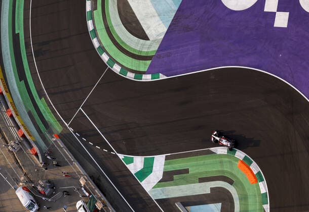 07 RAIKKONEN Kimi (fin), Alfa Romeo Racing ORLEN C41, action during the Formula 1 stc Saudi Arabian Grand Prix 2021, 21th round of the 2021 FIA Formula One World Championship, WM, Weltmeisterschaft from December 3 to 5, 2021 on the Jeddah Corniche Circuit, in Jeddah, Saudi Arabia - F1 - SAUDI ARABIAN GRAND PRIX 2021 DPPI Panoramic  F12021GP21SAU_JK239510