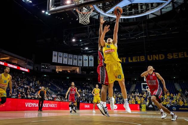 Basketball Berlin 03 12 2021 Season 2021 2022 Euroleague Regular Season Alba Berlin AX Armani Exchange Milan Luke Sikma Alba Berlin, No 43 Kyle Hines Milan, No 42