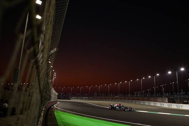 44 HAMILTON Lewis (gbr), Mercedes AMG F1 GP W12 E Performance, action during the Formula 1 stc Saudi Arabian Grand Prix 2021, 21th round of the 2021 FIA Formula One World Championship, WM, Weltmeisterschaft from December 3 to 5, 2021 on the Jeddah Corniche Circuit, in Jeddah, Saudi Arabia - F1 - SAUDI ARABIAN GRAND PRIX 2021 DPPI Panoramic  20211204_GOODEN_FG0O2297