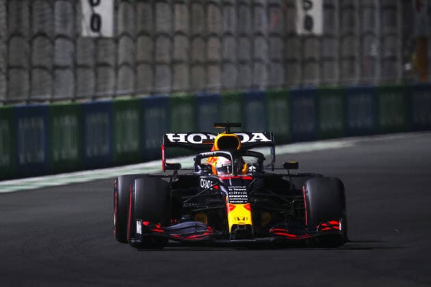 33 VERSTAPPEN Max (nld), Red Bull Racing Honda RB16B, action during the Formula 1 stc Saudi Arabian Grand Prix 2021, 21th round of the 2021 FIA Formula One World Championship, WM, Weltmeisterschaft from December 3 to 5, 2021 on the Jeddah Corniche Circuit, in Jeddah, Saudi Arabia - F1 - SAUDI ARABIAN GRAND PRIX 2021 DPPI Panoramic  00121043_FG0O2512.JPG