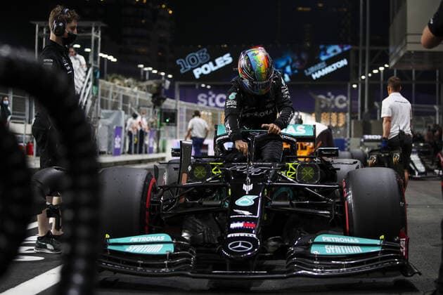 HAMILTON Lewis (gbr), Mercedes AMG F1 GP W12 E Performance, portrait during the Formula 1 stc Saudi Arabian Grand Prix 2021, 21th round of the 2021 FIA Formula One World Championship, WM, Weltmeisterschaft from December 3 to 5, 2021 on the Jeddah Corniche Circuit, in Jeddah, Saudi Arabia - F1 - SAUDI ARABIAN GRAND PRIX 2021 DPPI Panoramic  00121043_FGO07602.JPG