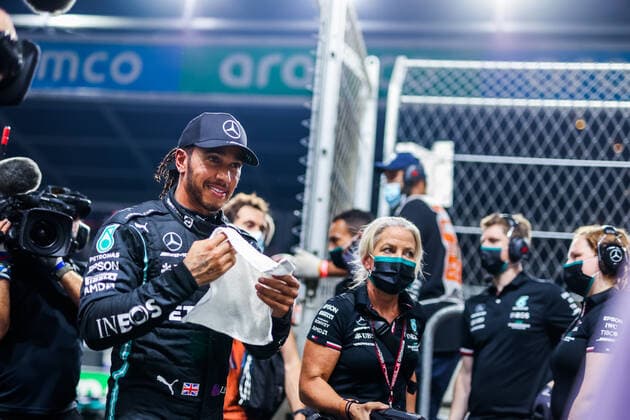 HAMILTON Lewis (gbr), Mercedes AMG F1 GP W12 E Performance, portrait during the Formula 1 stc Saudi Arabian Grand Prix 2021, 21th round of the 2021 FIA Formula One World Championship, WM, Weltmeisterschaft from December 3 to 5, 2021 on the Jeddah Corniche Circuit, in Jeddah, Saudi Arabia - F1 - SAUDI ARABIAN GRAND PRIX 2021 DPPI Panoramic  00121043_AV6_2847