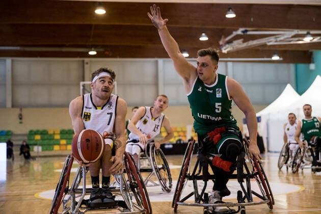 European Championship Wheelchair Basketball 04 12 2021 MADRID, SPAIN 4 December Wheelchair Basketball, Germany vs Lithuania Men, on Day 1 of the European Championship Wheelchair Basketball on 04 12 2021 at Polid Municipal Francisco Fernandez Ochoa in Madrid, Spain Christopher Huber Germany, 7 , Zymantas Bucinskas Lithuania, 5 Copyright: xBEAUTIFULxSPORTS Wunderlx