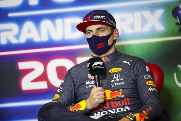 VERSTAPPEN Max (ned), Red Bull Racing Honda RB16B, portrait, press conference, PK, Pressekonferenz during the Formula 1 stc Saudi Arabian Grand Prix 2021, 21th round of the 2021 FIA Formula One World Championship, WM, Weltmeisterschaft from December 3 to 5, 2021 on the Jeddah Corniche Circuit, in Jeddah, Saudi Arabia - F1 - SAUDI ARABIAN GRAND PRIX 2021 DPPI Panoramic  00121043_FGO07819.JPG